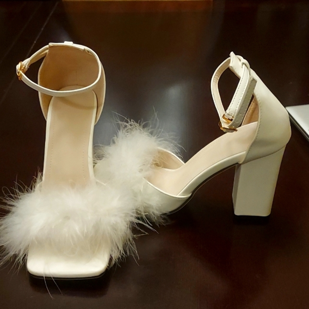 Women's shoes